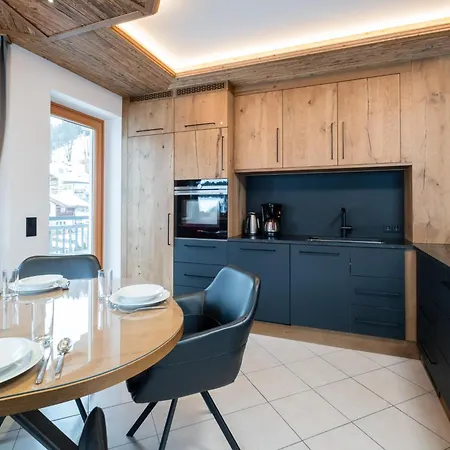 Arianne In - Out 아파트 *