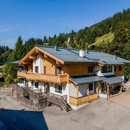 Arianne In - Out Saalbach-Hinterglemm