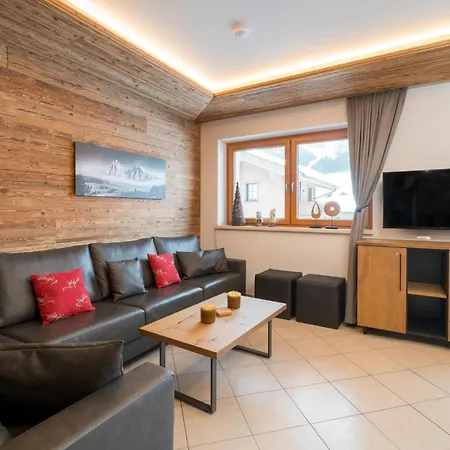 Apartment Arianne In - Out Saalbach-Hinterglemm